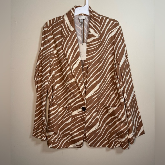 NWT! Women's Brown Zebra Blazer with Button -A New Day Size Small - Picture 1 of 9